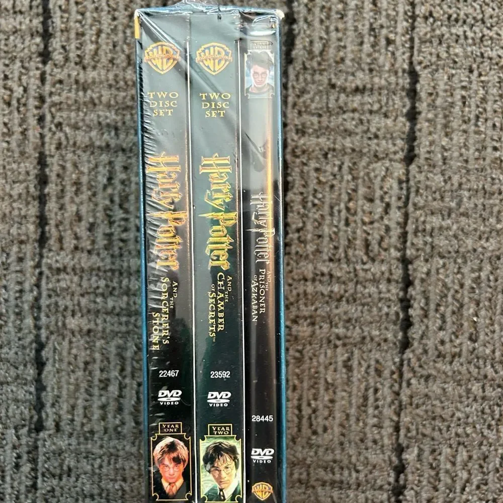 New! Never opened. Harry Potter dvd set movies 1-3 6 dvd set - Picture 2 of 4